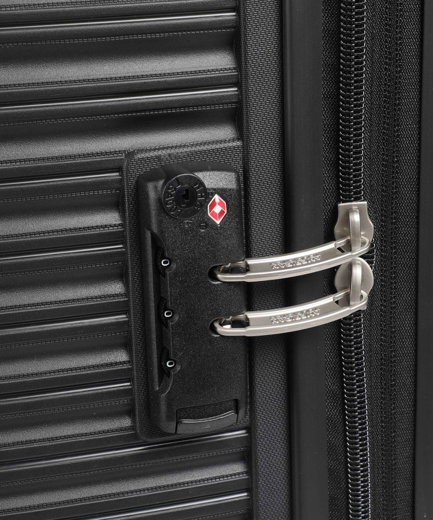 American Tourister Liftoff 4-Rollen Trolley black