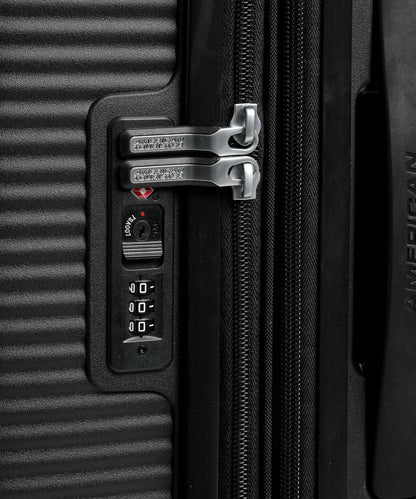 American Tourister Soundbox 4-Rollen Trolley bass black