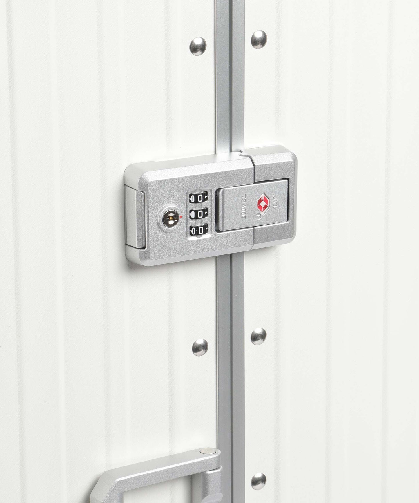 Aleon Fortis 26 Traveler 4-Rollen Trolley snow white