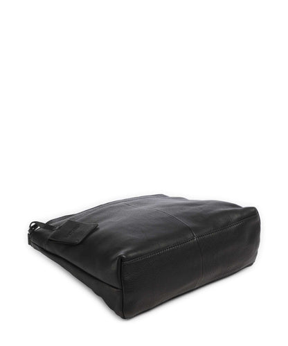 Burkely Antique Avery Umhängetasche black