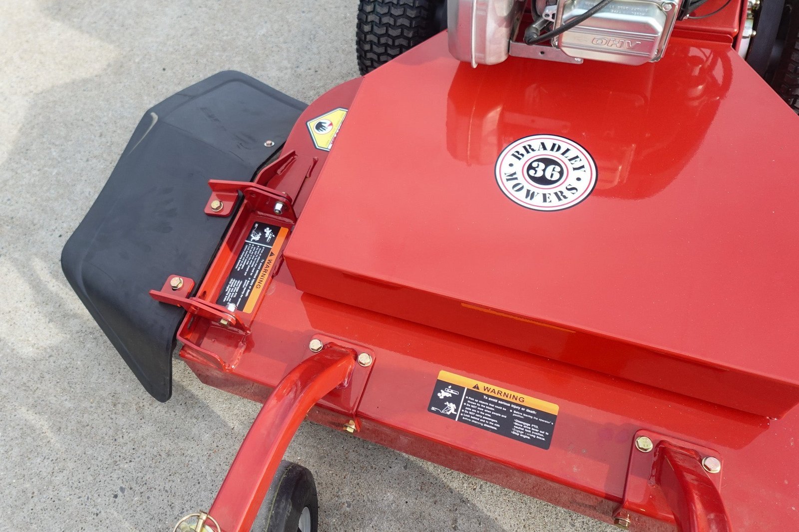 Bradley 36BDE-BS17 36″ Belt Drive E-Clutch Walk Behind Mower 17.5HP Briggs - Image 11
